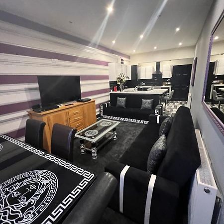 Boutique Blackpool 2 Bed Grey Apartment Sleeps 10 Exteriör bild